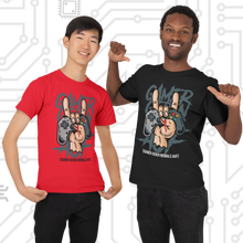 Lade das Bild in den Galerie-Viewer, Gamer geben niemals auf - Herren Shirt